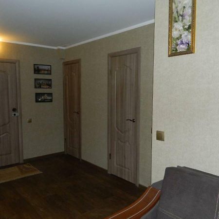 Ул. Киевская Апартаменты Krementsjoek Buitenkant foto