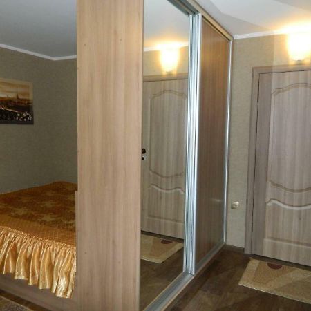 Ул. Киевская Апартаменты Krementsjoek Buitenkant foto